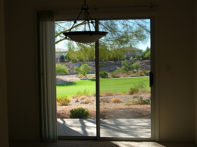 Building Photo - 900 Duckhorn Ct