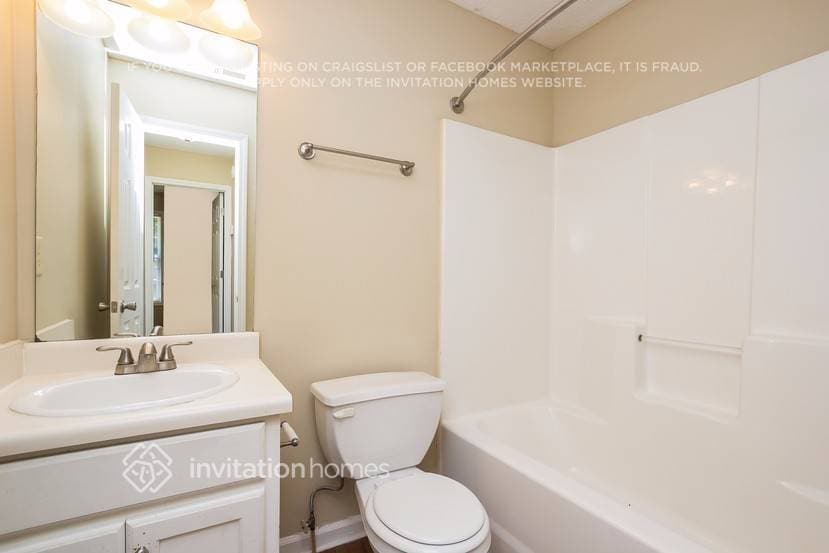 Building Photo - 317 Dreamland Ct