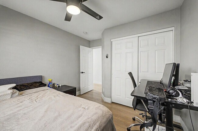 Building Photo - 8352 W San Juan Ave