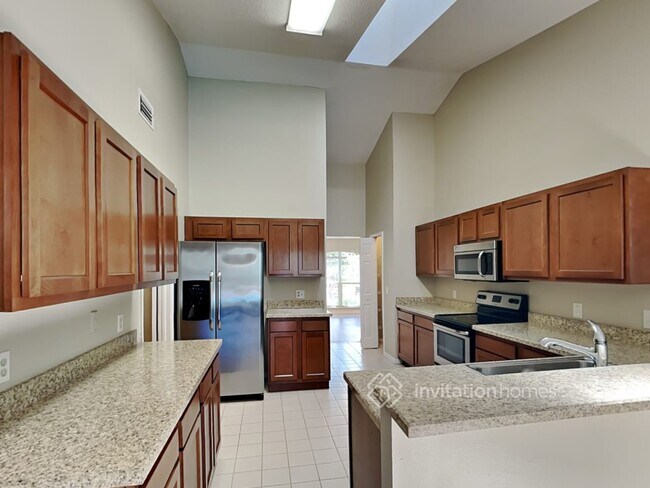 Building Photo - 5425 Windbrush Dr