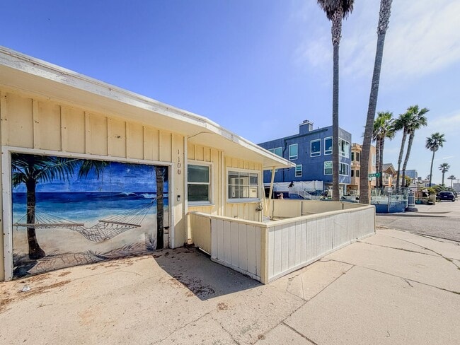 Building Photo - 2 Bed 1 Bath Beach House | Inboard | Silve...