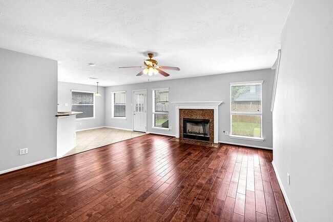 Building Photo - 3102 Millers Oak Ln