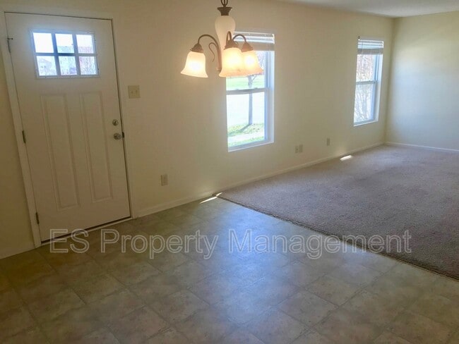 Building Photo - 10264 Cumberland Pointe Blvd