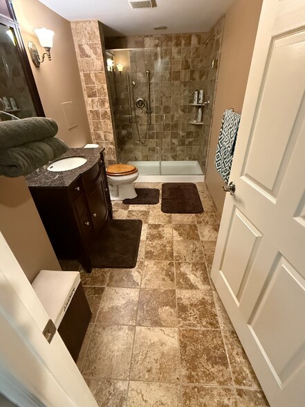 Building Photo - 4321 Flodden Ct