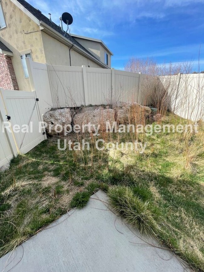 Building Photo - 467 W Harvest Moon Dr