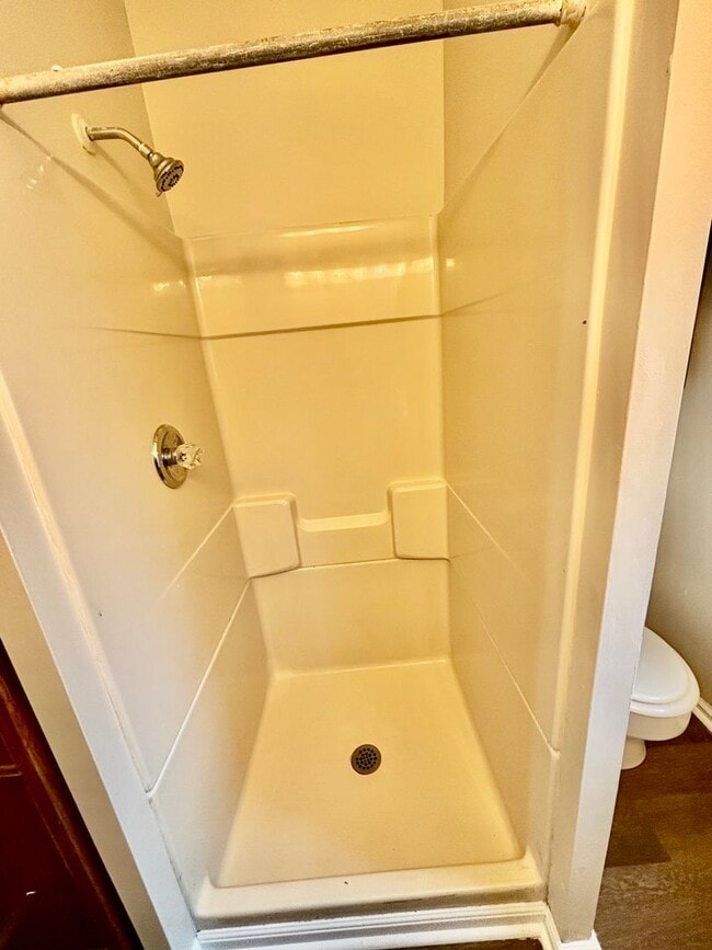 Building Photo - The "More Room to Roam" House: 4 Beds, 2 B...