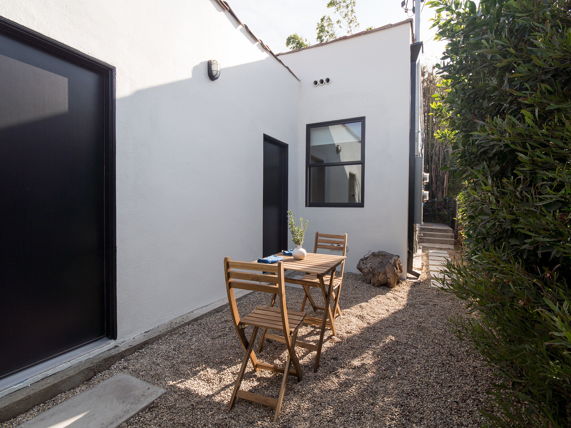 Small private back yard - 2907 1/2 12th Ave