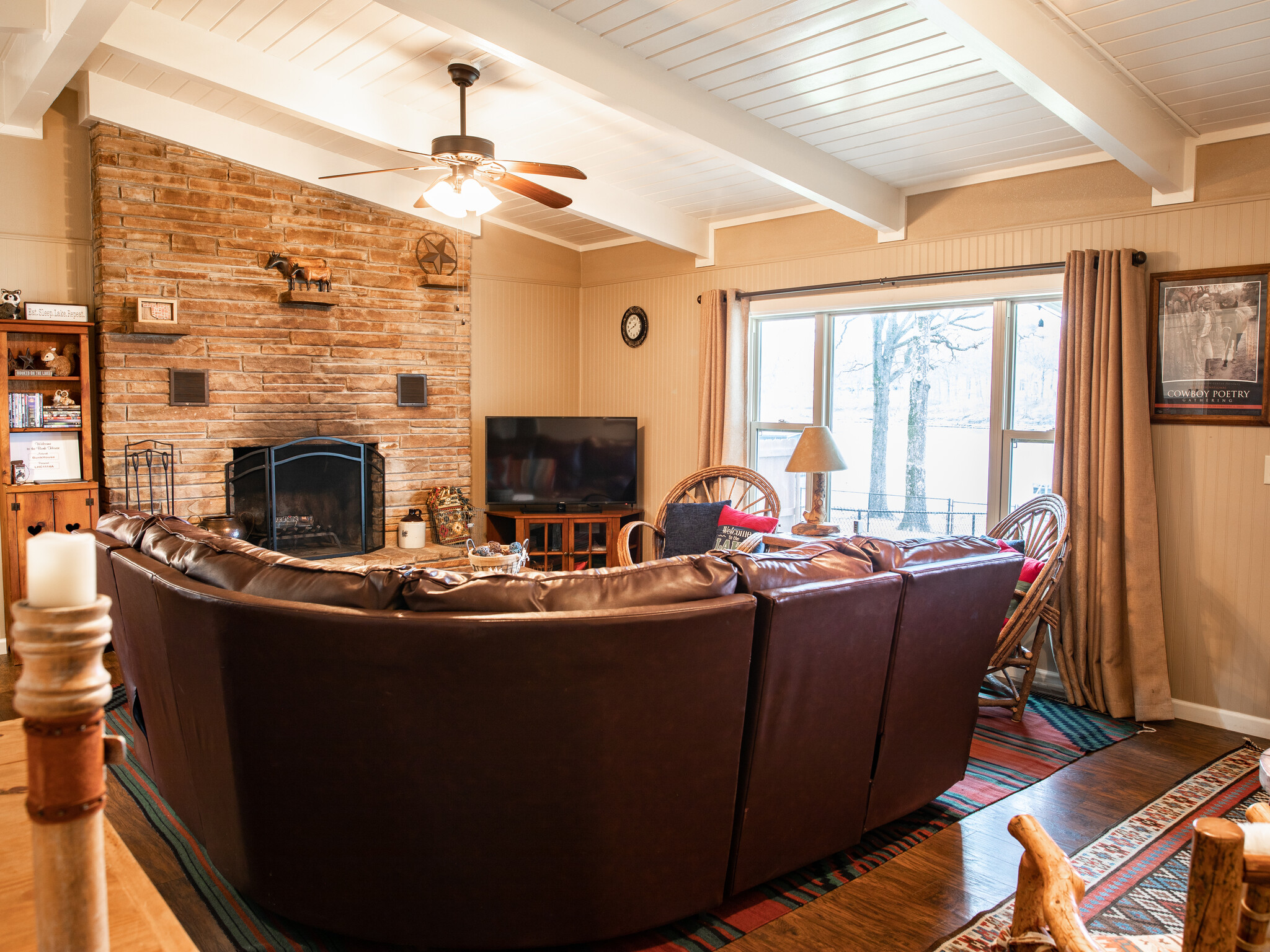 Living Room - 1114 W 17th St