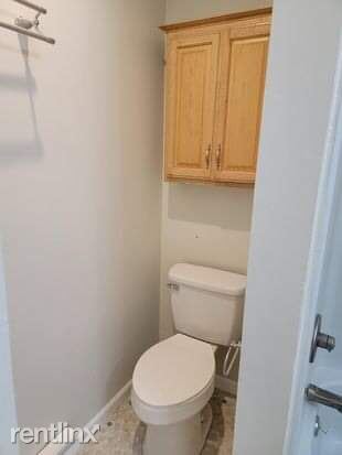Building Photo - 3 br, 1 bath House - 103 W Milby St