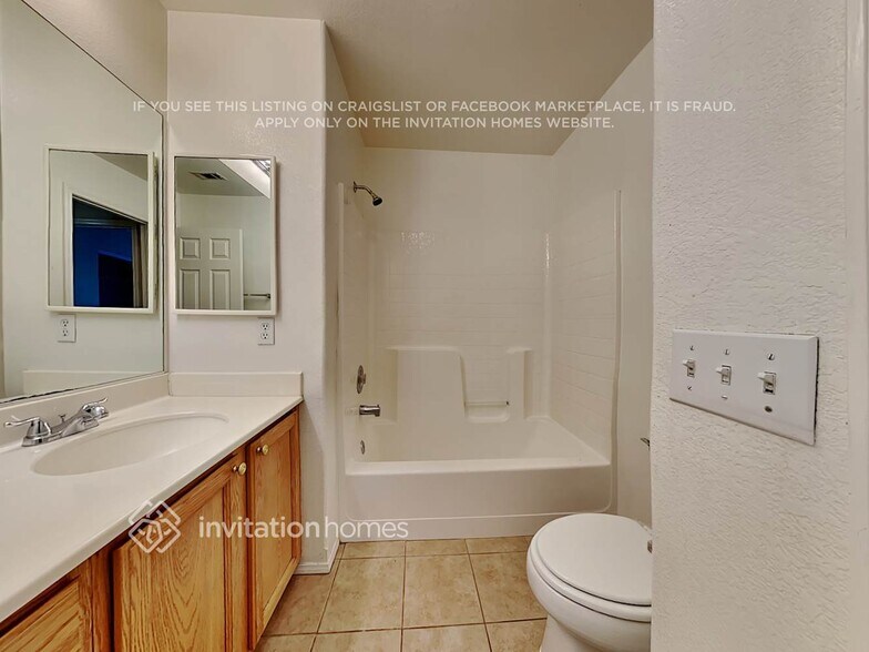 Building Photo - 1832 Autumnmist Dr