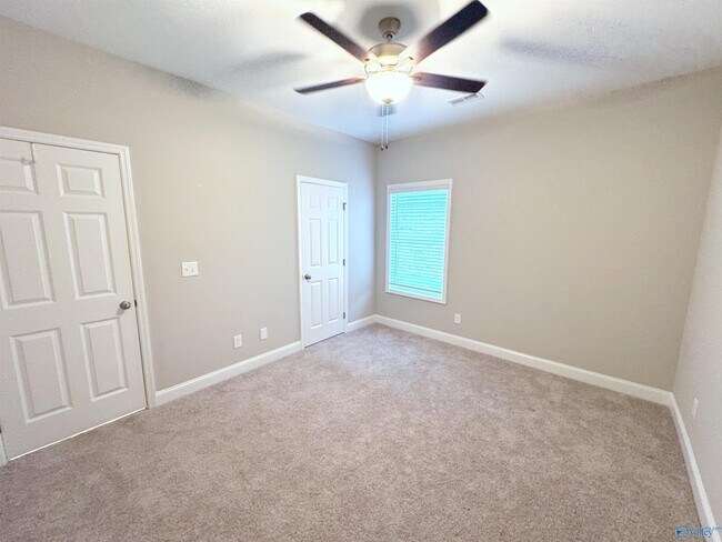 Building Photo - 29419 Canoe Cir NW