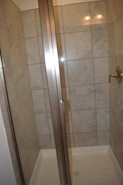 Building Photo - 1606 Parkview Ln