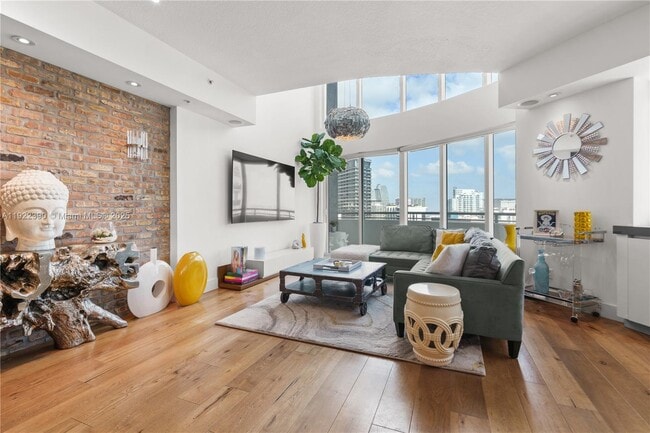 Building Photo - 60 SW 13th St