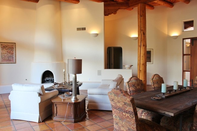 Building Photo - 7562 E High Point Dr