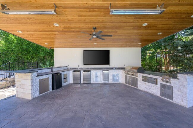 Building Photo - 507 Barolo Cv