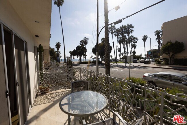 Building Photo - 2101 Ocean Ave