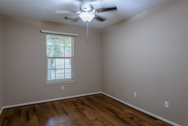Building Photo - 19 Wild Orchid Ct