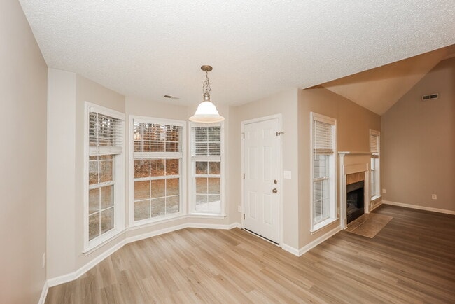 Building Photo - 309 Westhill Dr