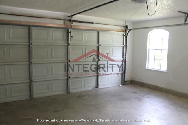 Building Photo - 3 bed/2.5 bath in Lake Asbury