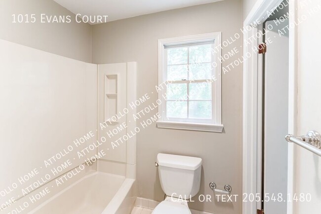 Building Photo - 1015 Evans Ct