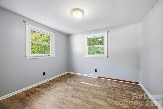 Building Photo - 8830 US-19W