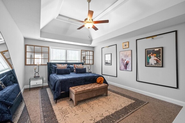 Building Photo - Modern 6-Bedroom Home with Open Layout & S...