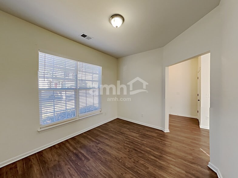 Building Photo - 9015 Goldfields Dr