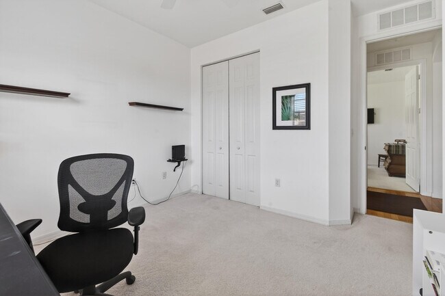 Building Photo - 425 SW Talquin Ln