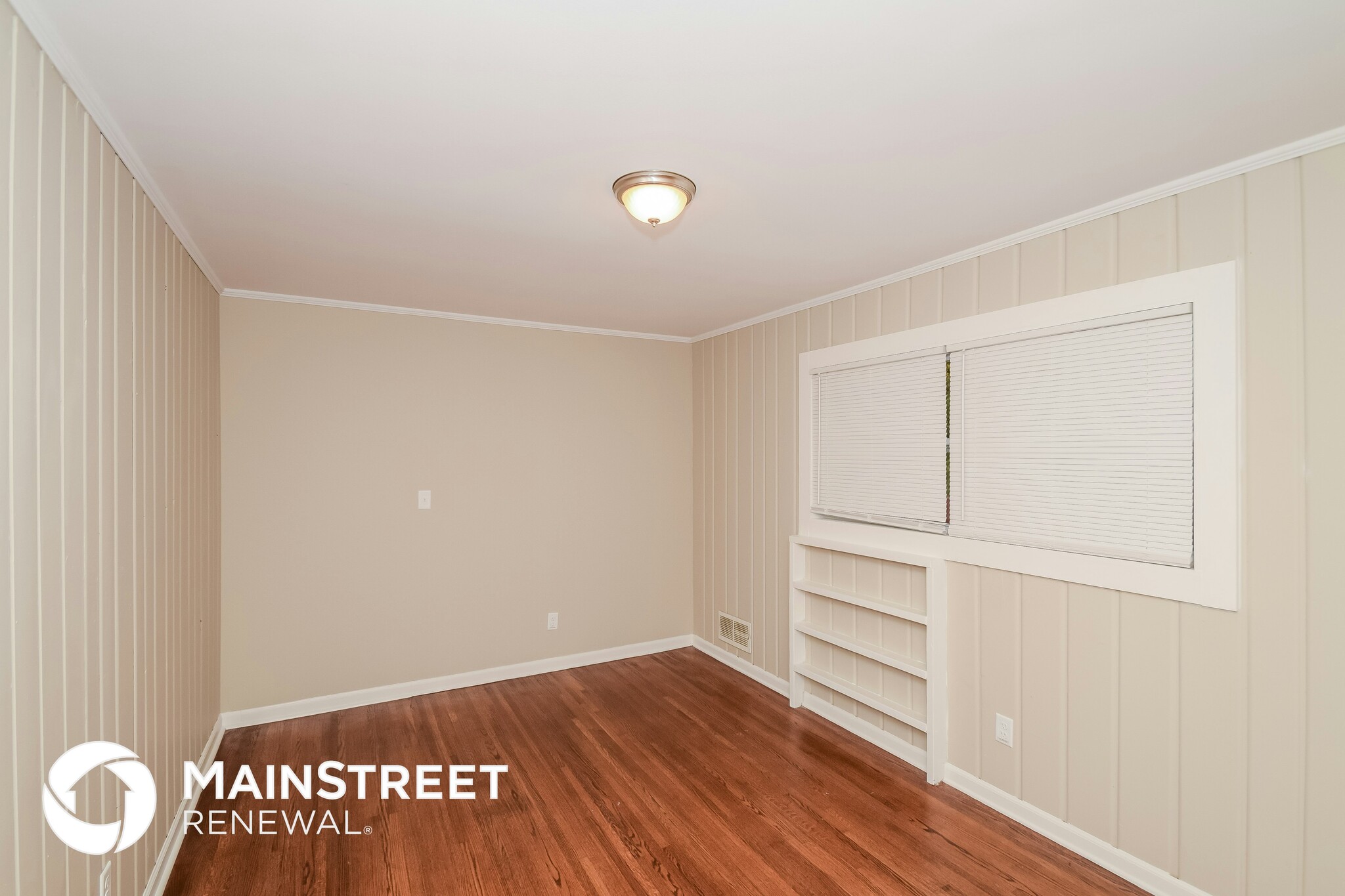 Building Photo - 428 18th Ct NW