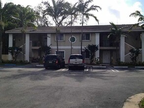 Building Photo - 8804 NW 38th Dr