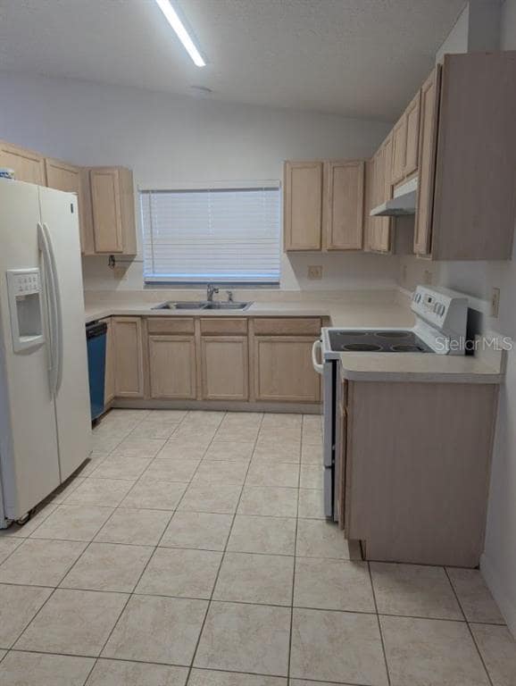 Building Photo - 15962 49th Street N