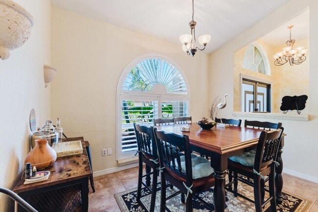 Building Photo - 2310 SW 53rd St