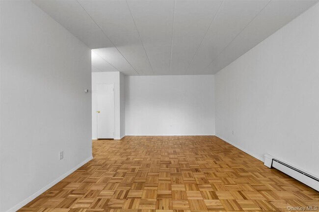 Building Photo - 372 Central Park Ave