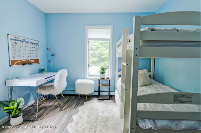 Building Photo - 421 Brown Rd