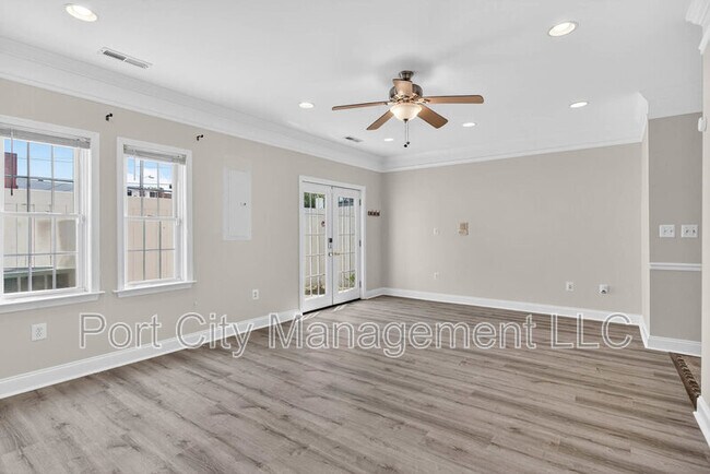 Building Photo - 1125 Race St