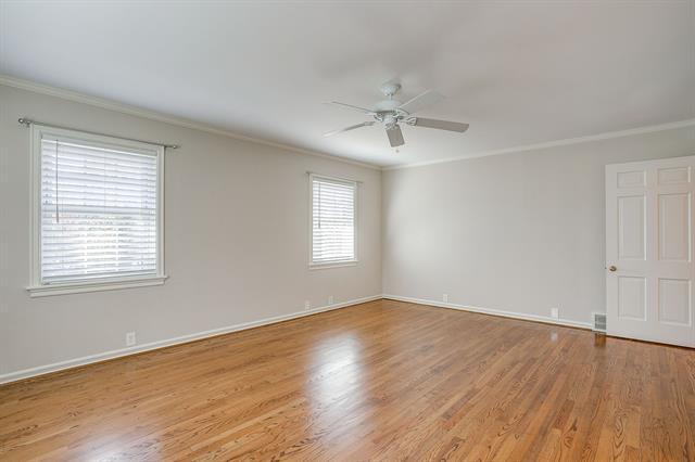 Building Photo - 2400 Winton Terrace W