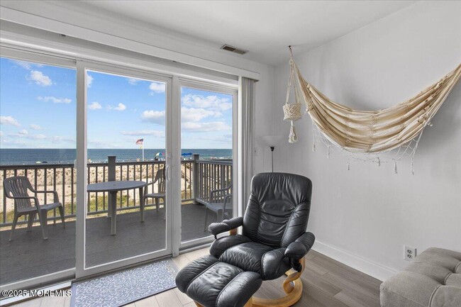 Building Photo - 30 Dune Terrace