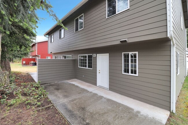 Building Photo - 732 NW Paragon Pl