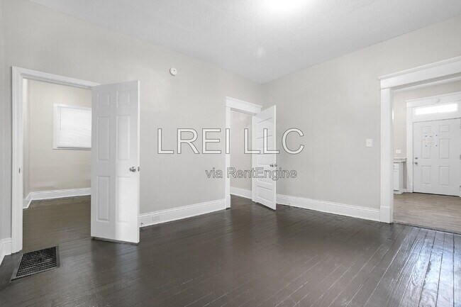 Building Photo - 2717 Hale Ave
