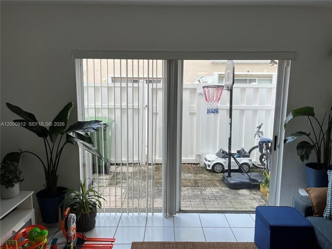 Building Photo - 171 Riviera Cir