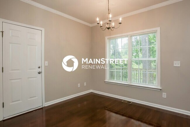 Building Photo - 4 Bedroom Pet-Friendly Home in Atlanta, GA with Main Street Renewal