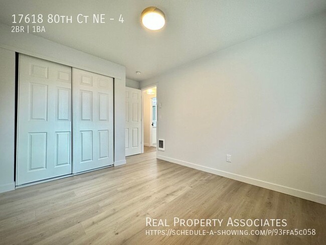 Building Photo - Gorgeous 2 Bed, 1 Bath Apartment – Fully R...