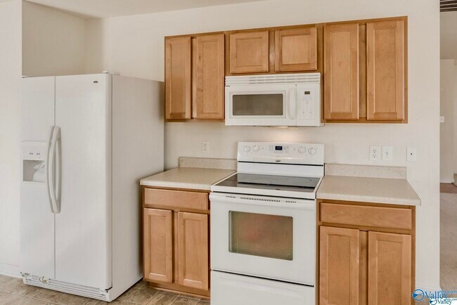 Building Photo - 105 Bayside Ln