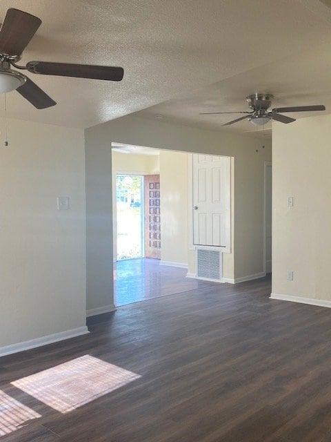 Building Photo - 722 John Adams Dr