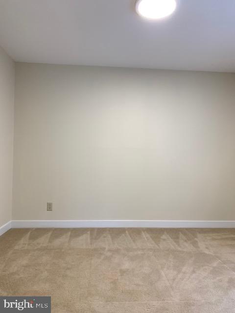 Building Photo - 1440 Kenmore Ave