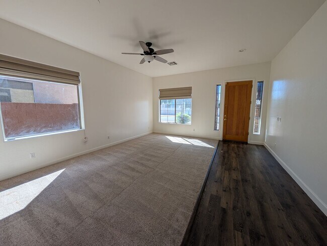 Building Photo - 4 bedroom 2 Bathroom Cooper Commons Home