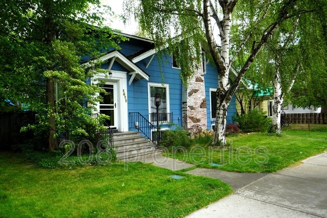 Building Photo - 1412 N 13th St