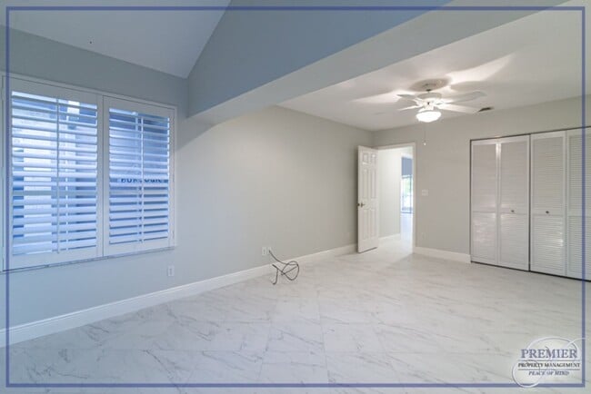 Building Photo - ***NEW PROFESSIONAL PHOTOS***LAKESIDE***2 ...