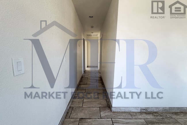 Building Photo - 3Bed/2Bath House 35th Ave/Bethany! NO APPLICATION FEE! - RV GATE, NO HOA!