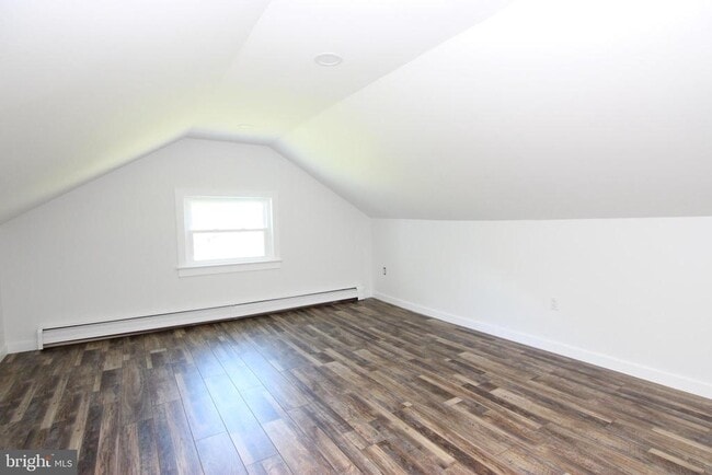 Building Photo - 151 Dogwood Dr